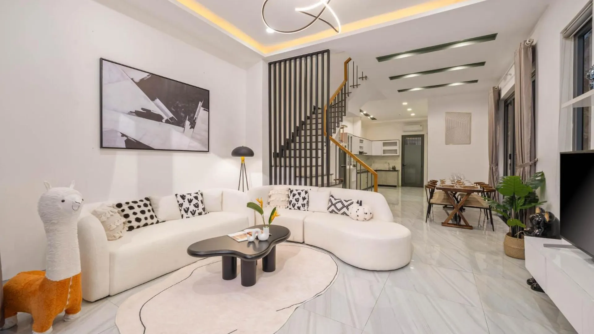 Danangpoolvilla, 8Minwalk Mykhebeach , 5Br&7Bed , Citycenter, Babybed&Chair Vietnam