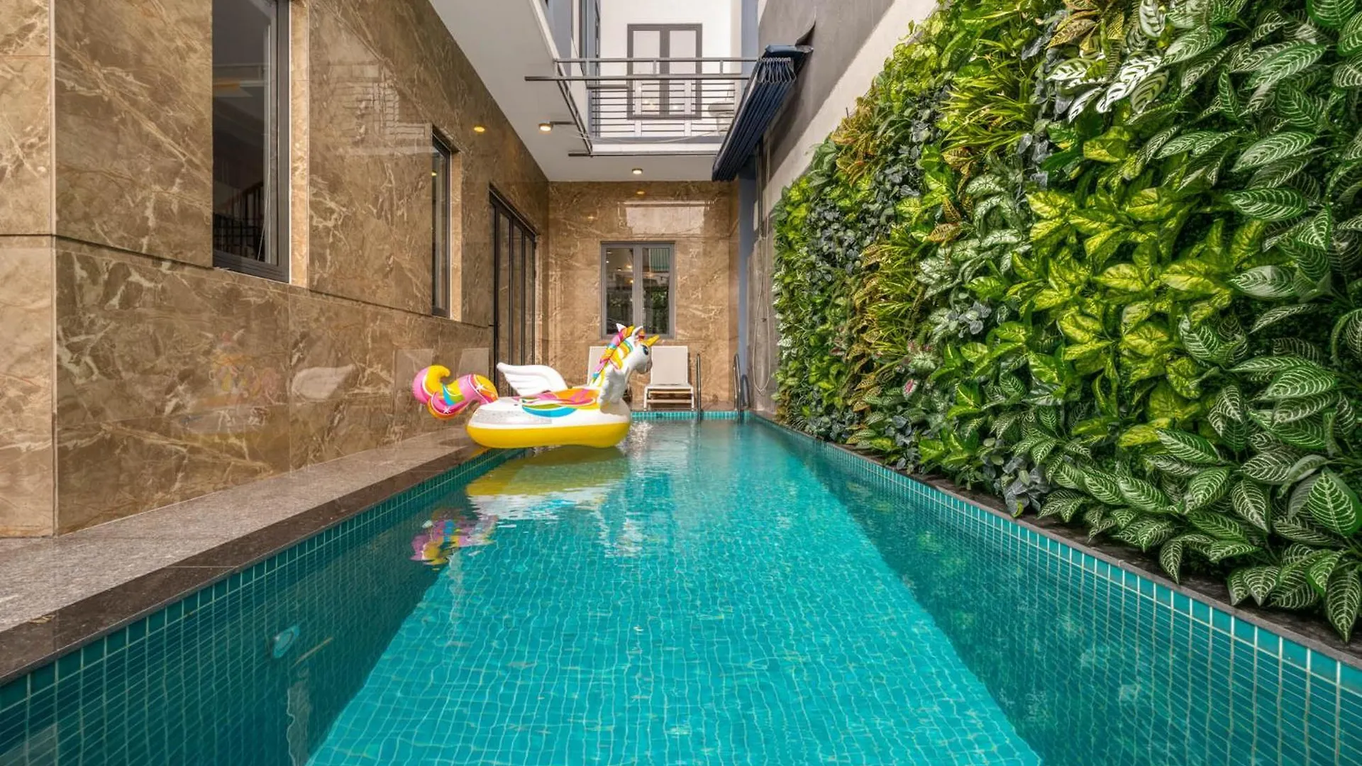 Danangpoolvilla, 8Minwalk Mykhebeach , 5Br&7Bed , Citycenter, Babybed&Chair 0*, Da Nang Vietnam